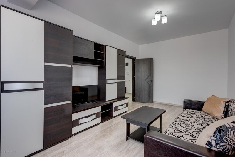 Vitan 2 camere de inchiriat, in Vitan, zona linistita+loc parcare acoperit.