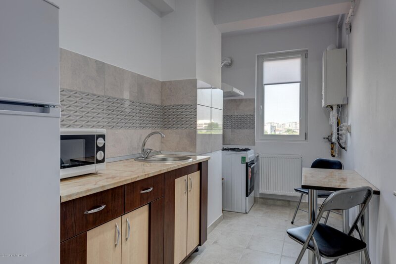 Vitan 2 camere de inchiriat, in Vitan, zona linistita+loc parcare acoperit.