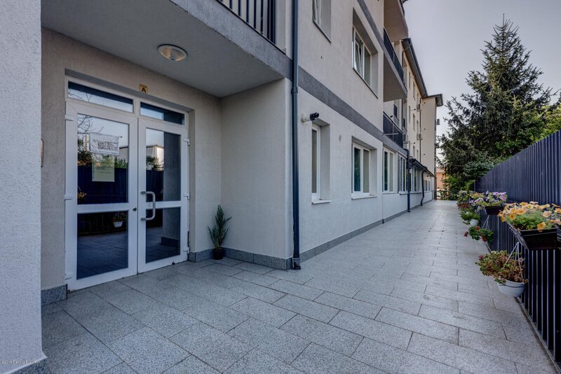 Vitan 2 camere de inchiriat, in Vitan, zona linistita+loc parcare acoperit.